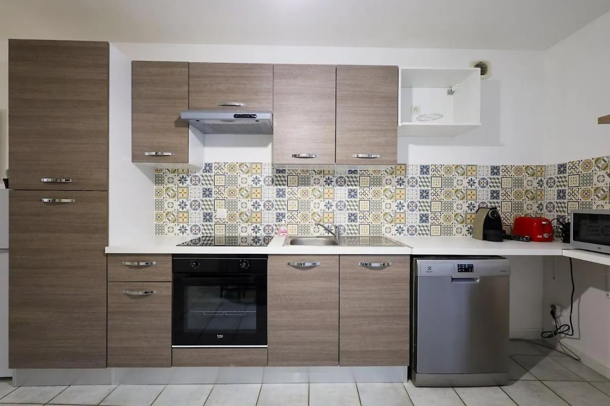Duplex Gite Sebari Centre Ville Parking Proche Cnpe Lagnieu Apartment